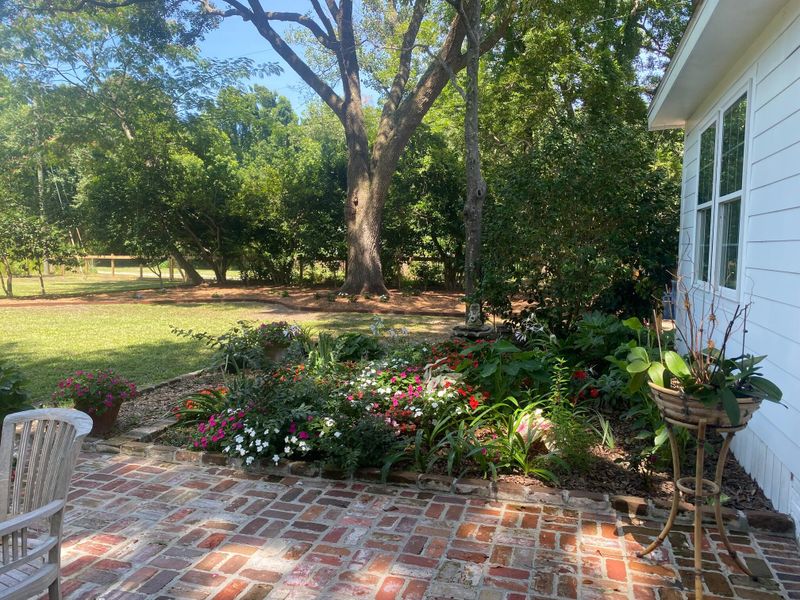 4296 River Rd, Johns Island, SC 29455