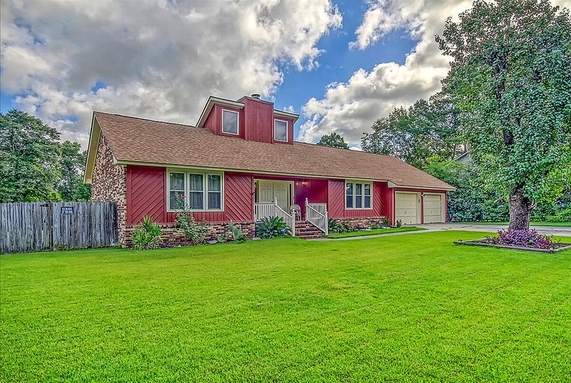 142 Mellard Dr, Goose Creek, SC 29445
