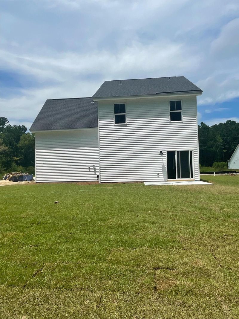 111 Cooper Dr, Summerville, SC 29483