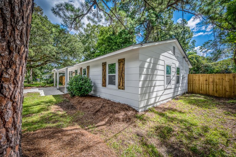 1008 Locksley Dr, Charleston, SC 29407