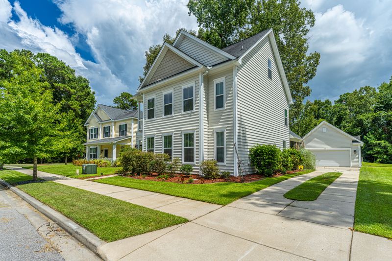3006 Scuba Dr, Charleston, SC 29414