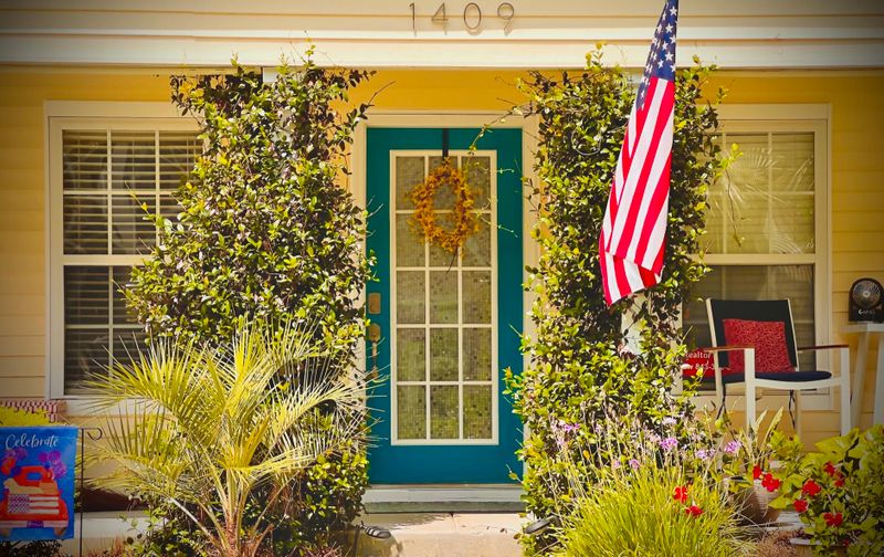 1409 Water Edge Dr, Charleston, SC 29492