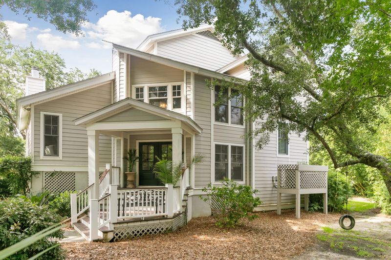 5 Beachwood W, Isle Of Palms, SC 29451