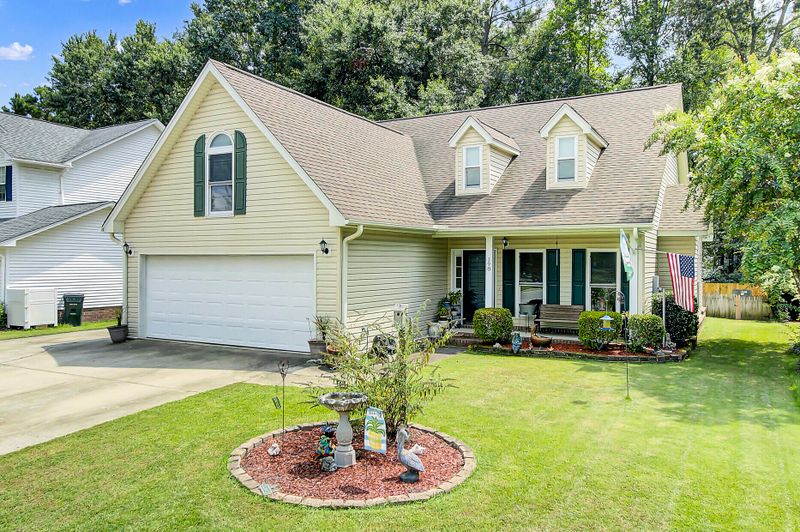 198 Lancaster Rd, Summerville, SC 29485