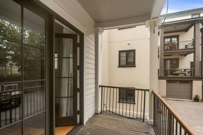 19 Corinne St, Charleston, SC 29403