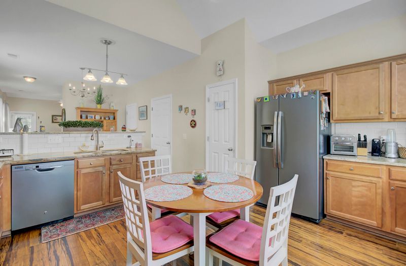 1286 Fenwick Plantation Rd, Johns Island, SC 29455