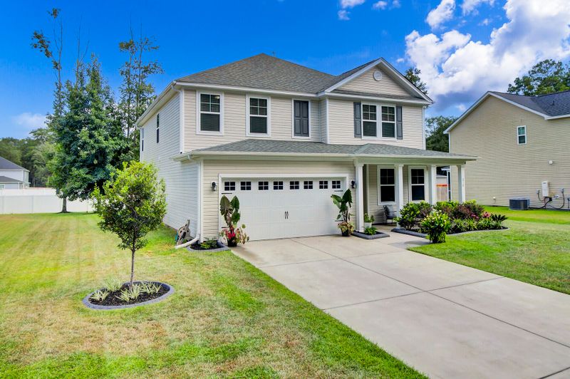 210 W Smith St, Summerville, SC 29485
