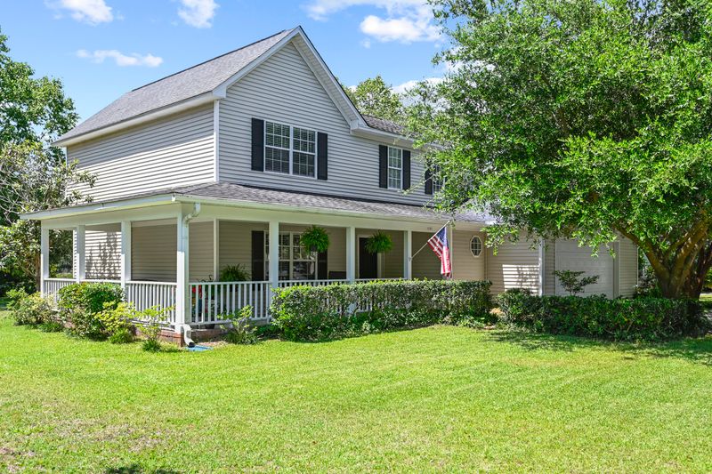 1001 Wayfarer Ln, Charleston, SC 29412
