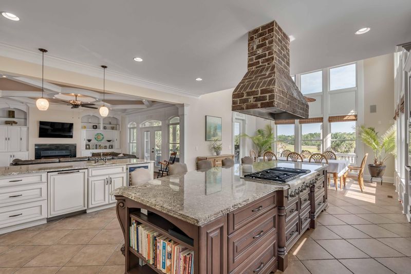 2164 Beckenham Dr, Mount Pleasant, SC 29466