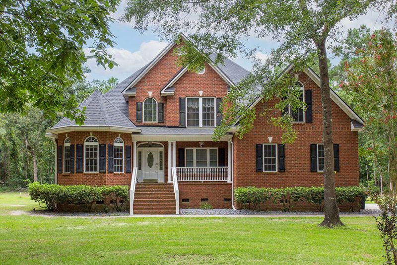 1814 Longcreek Rd, Wadmalaw Island, SC 29487