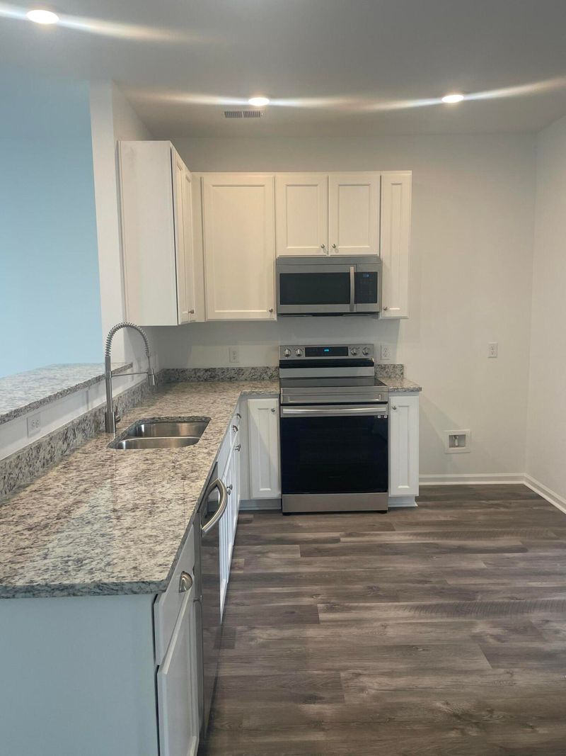 176 Spencer Cir #28, Summerville, SC 29485