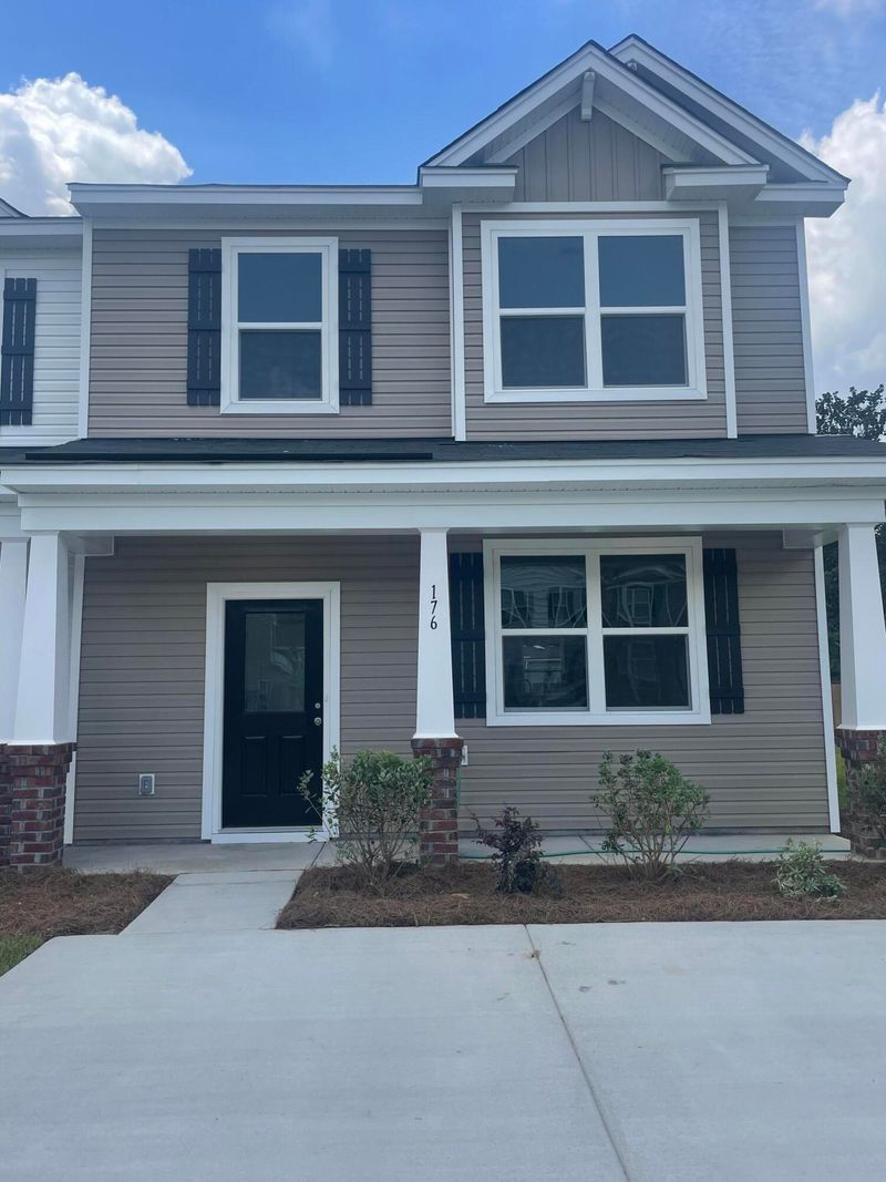 176 Spencer Cir #28, Summerville, SC 29485