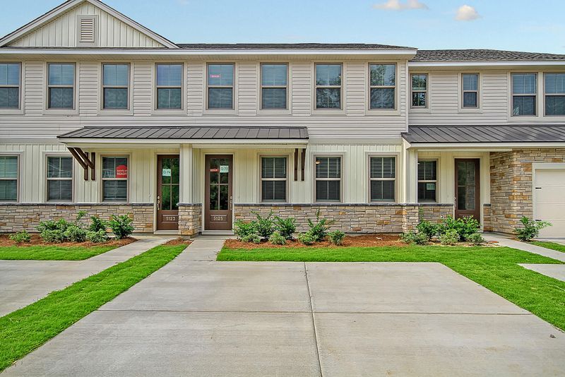 5104 Park Creek Ave, North Charleston, SC 29418