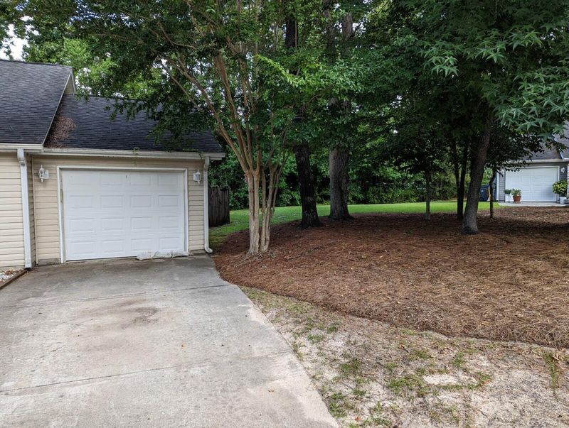 7983 Vermont Rd, North Charleston, SC 29418