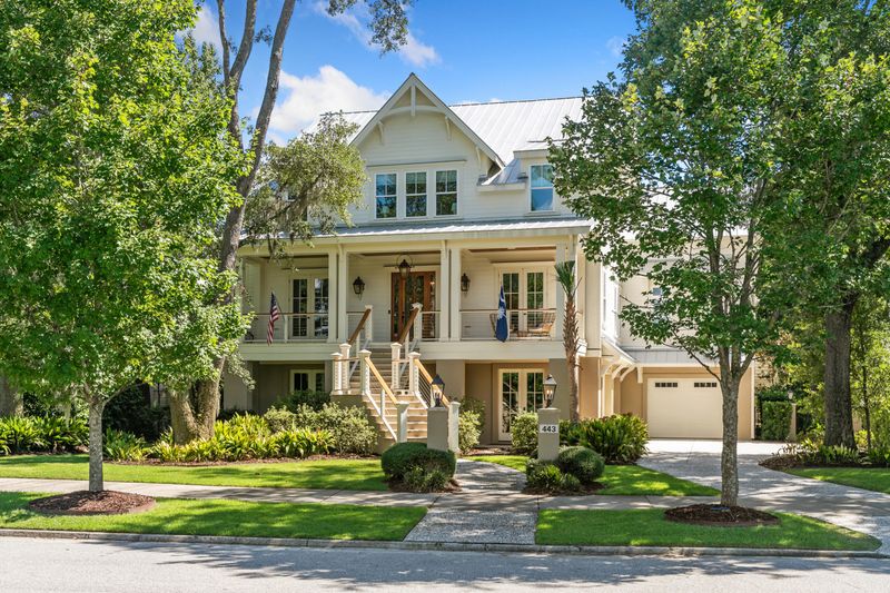 443 Island Park Dr, Charleston, SC 29492