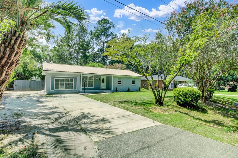 724 E 3rd North St, Summerville, SC 29485