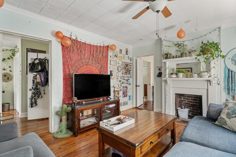 8 S Enston Ave, Charleston, SC 29403
