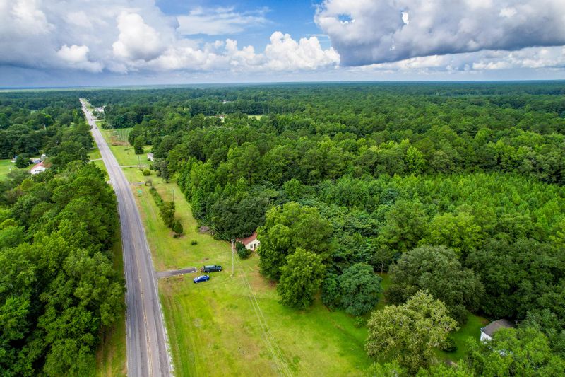 2482 N Highway 17a, Bonneau, SC 29431