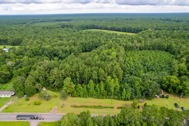 2482 N Highway 17a, Bonneau, SC 29431