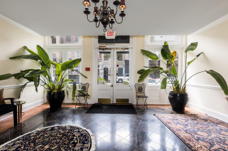 160 East Bay St #303, Charleston, SC 29401