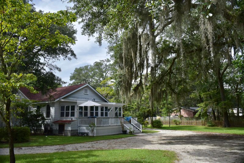 709 Fort Johnson Rd, James Island, SC 29412