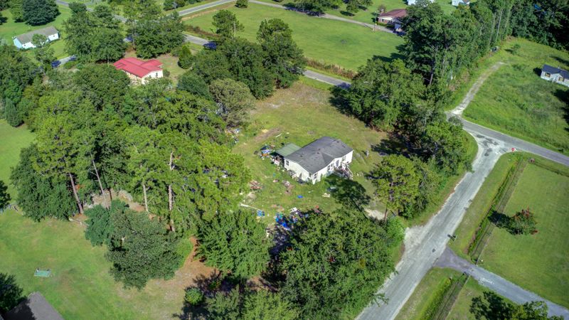 306 Candy Ln, Summerville, SC 29486