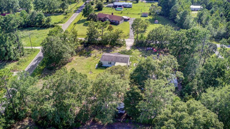 306 Candy Ln, Summerville, SC 29486