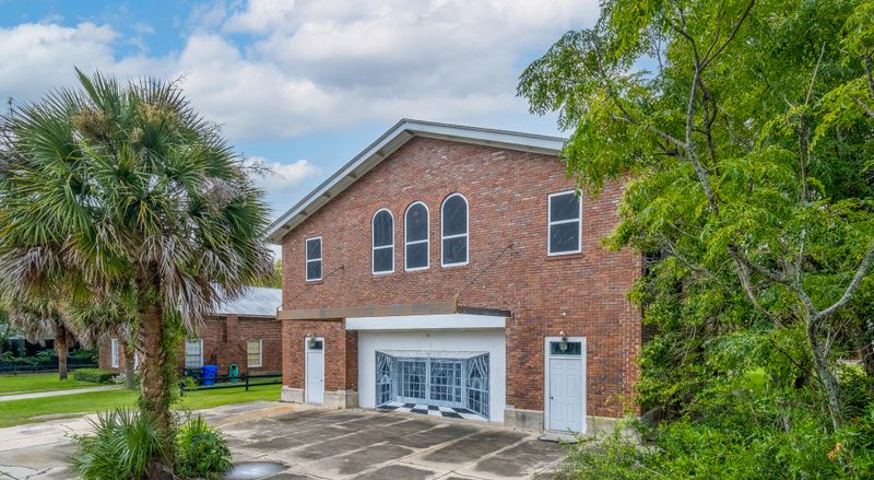 1454 Middle St, Sullivans Island, SC 29482