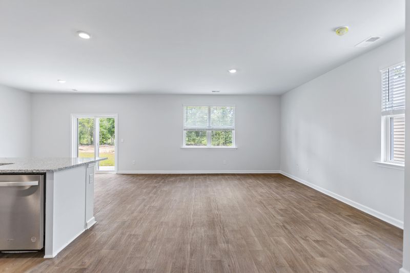132 Clear Tide Dr, Summerville, SC 29486