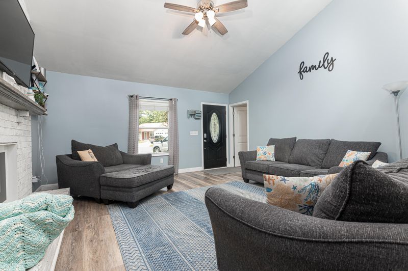 23 Bellhaven Cir, Goose Creek, SC 29445