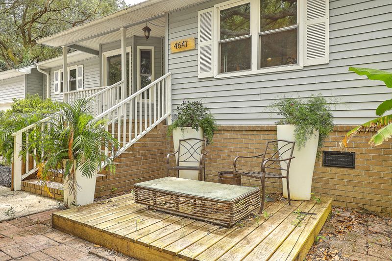 4641 Sunny Ln, North Charleston, SC 29405