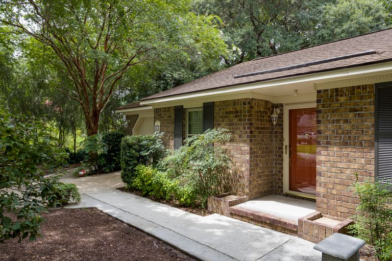 5 Paddlecreek Ave, Charleston, SC 29412