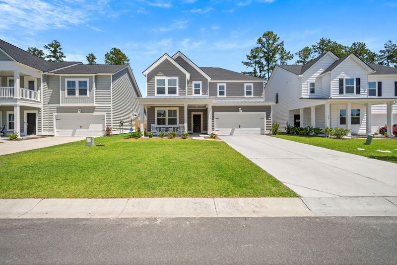 156 Haverhill St, Summerville, SC 29486