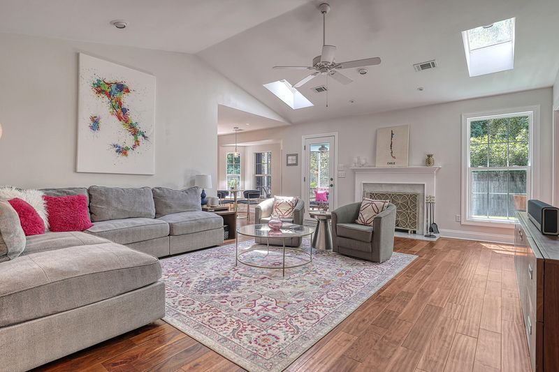 3560 Hunters Oak Ln, Johns Island, SC 29455