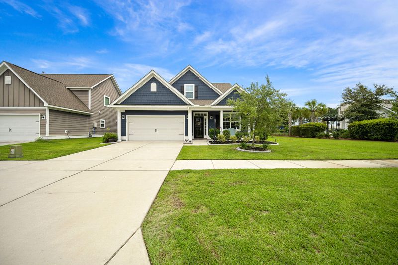 341 Whispering Breeze Ln, Summerville, SC 29486