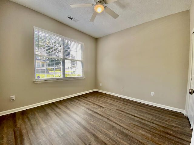 208 Brookshire Rd, Goose Creek, SC 29445