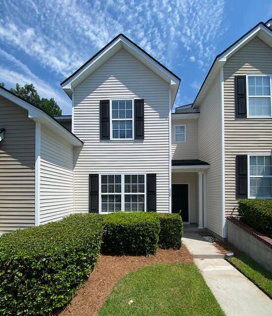 208 Brookshire Rd, Goose Creek, SC 29445