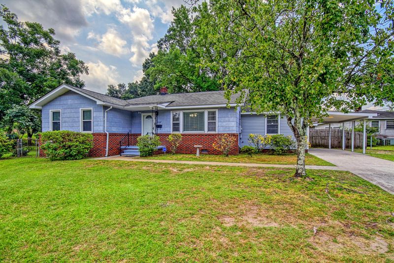 2734 Martha Dr, North Charleston, SC 29405