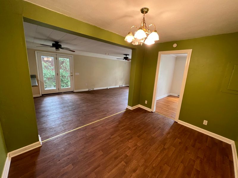 101 Pandora Dr, Goose Creek, SC 29445