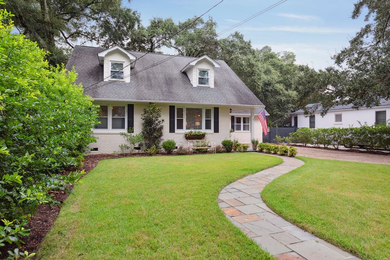 2154 Wappoo Dr, Charleston, SC 29412