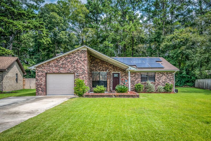 107 Pinewood St, Ladson, SC 29456