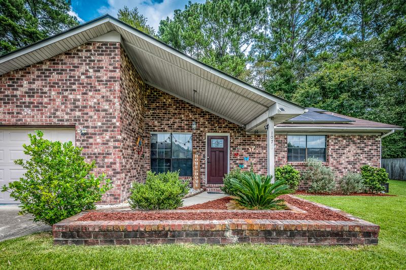107 Pinewood St, Ladson, SC 29456