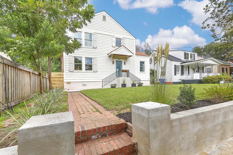 890 Ashley Ave, Charleston, SC 29403
