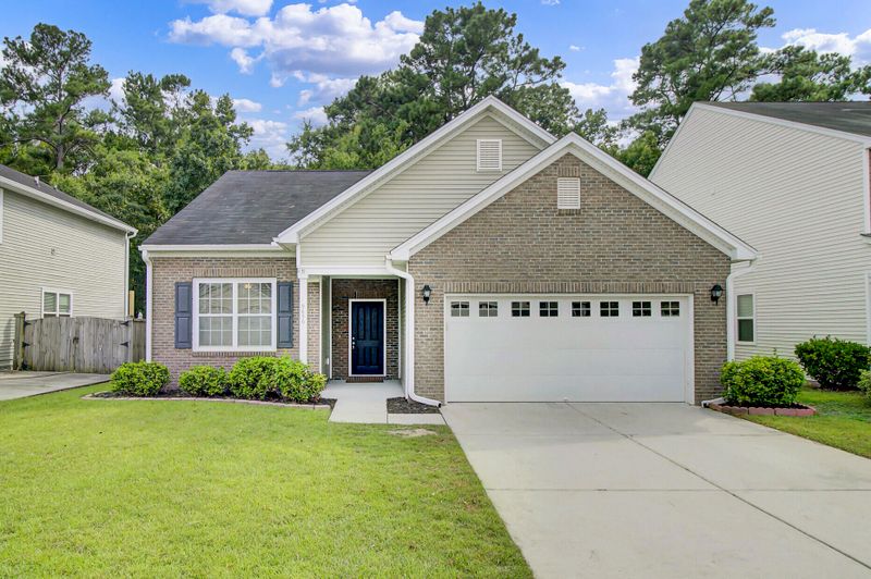 9656 Godwin St, Ladson, SC 29456