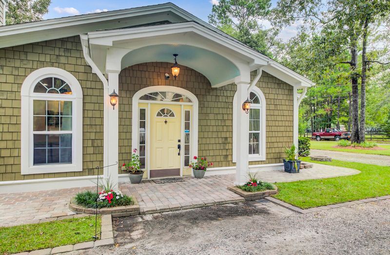 504 Scotch Range Rd, Summerville, SC 29483