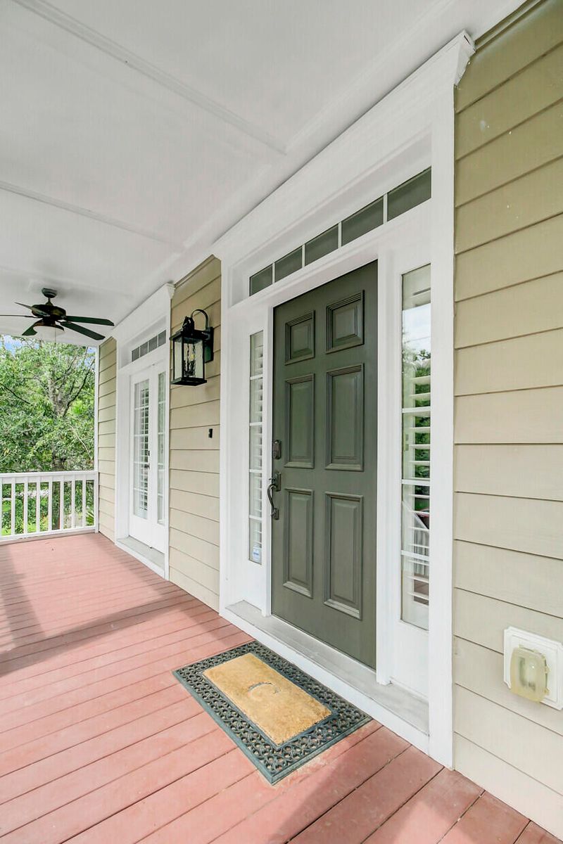 917 Misty Lake Dr, Charleston, SC 29412