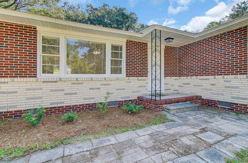5512 Gale St, North Charleston, SC 29406