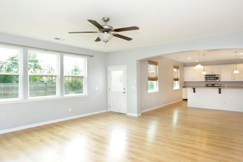 309 Gallant Fox Ct, Moncks Corner, SC 29461