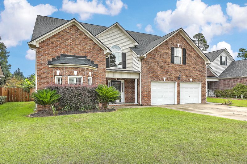 8736 Evangeline Dr, North Charleston, SC 29420