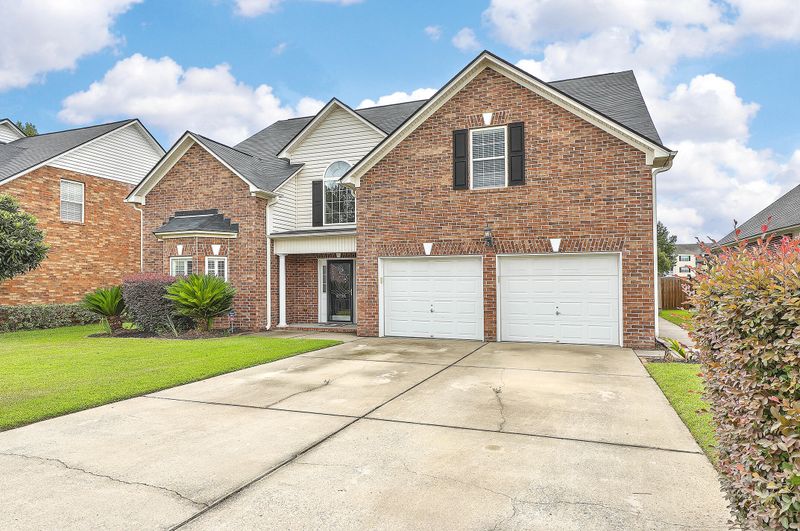 8736 Evangeline Dr, North Charleston, SC 29420